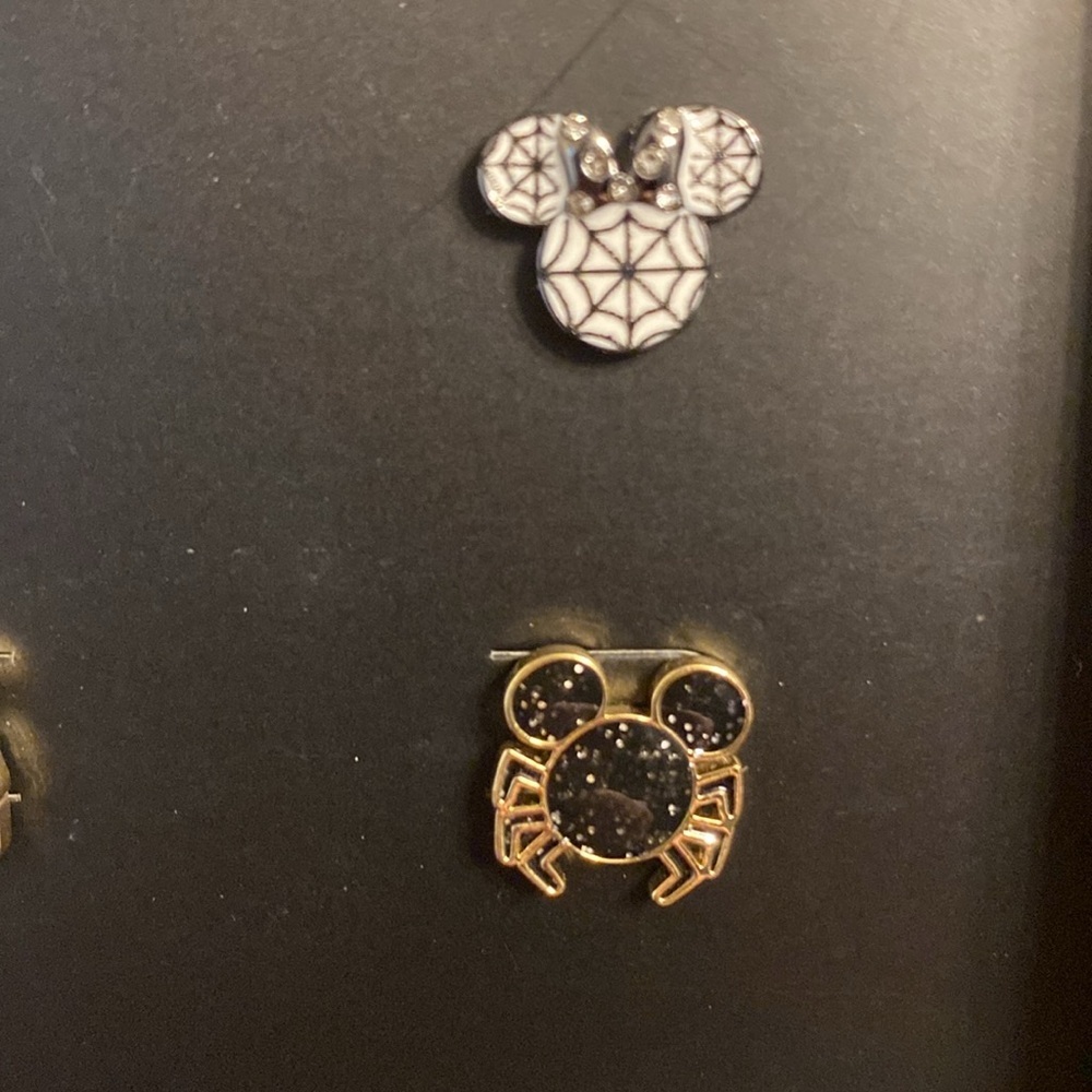 Disney BaubleBar Mickey Minnie Spider Web Halloween Earring Set 4PC NIB - Picture 2 of 5